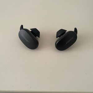 Bose Quietcomfort Earbuds in Black